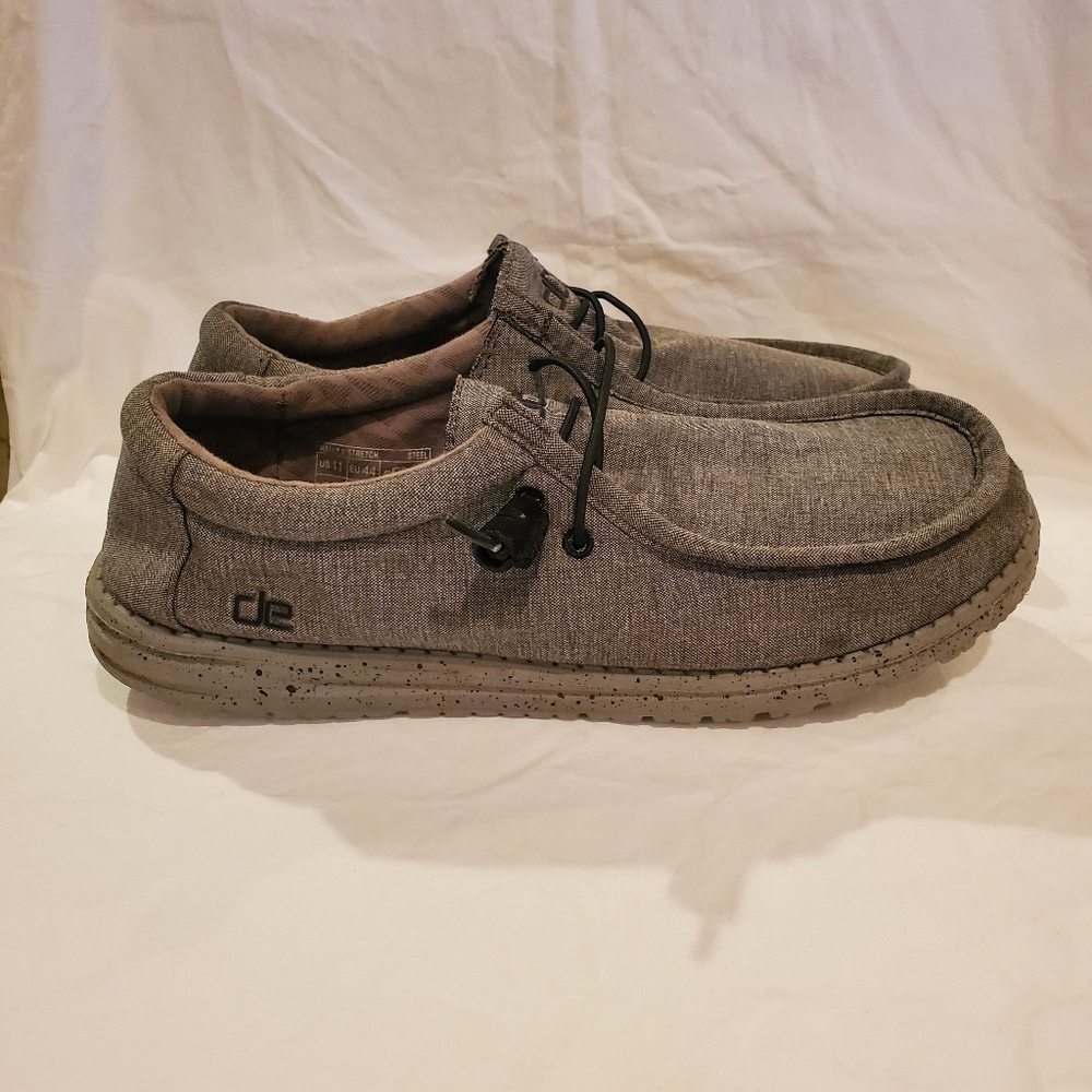 Hey Dude Wally L stretch men's size 11